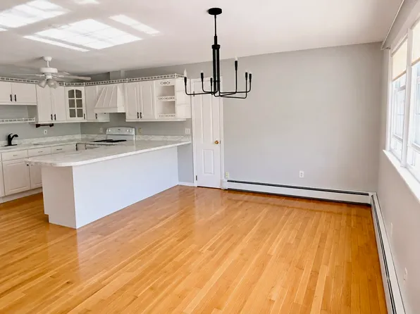 3 Haskel Ln Floor 2, Smithtown, NY 11787