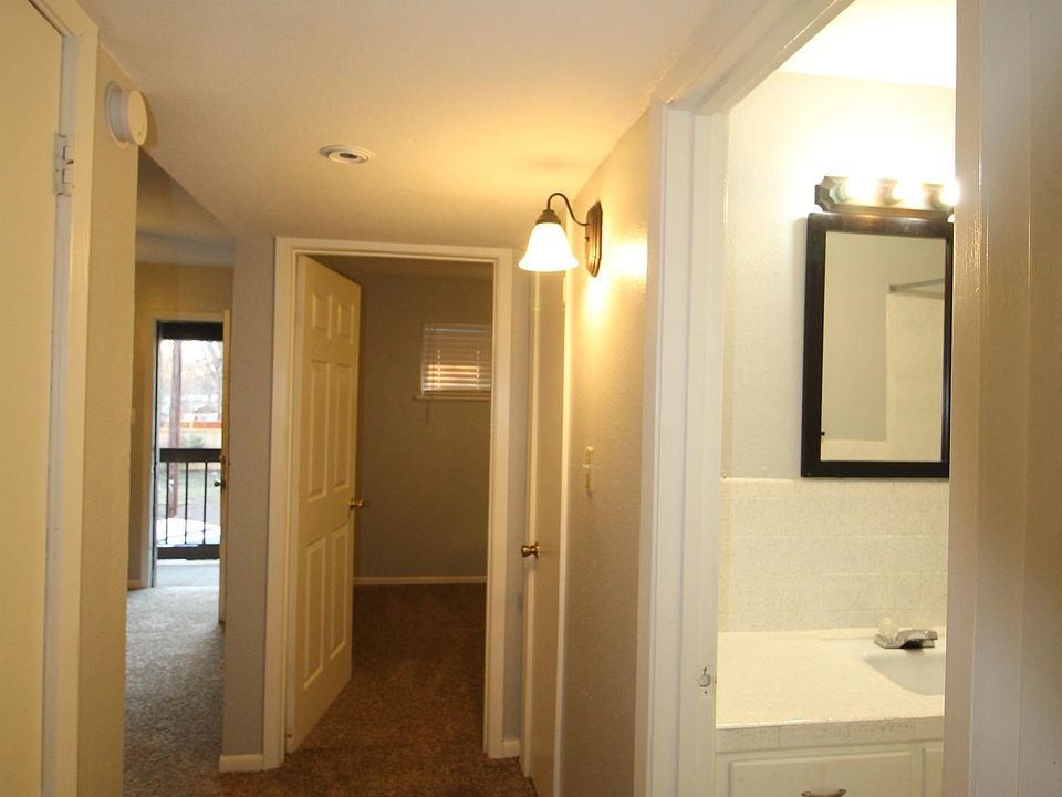 207 West College Street 207 W College St Athens TX Zillow