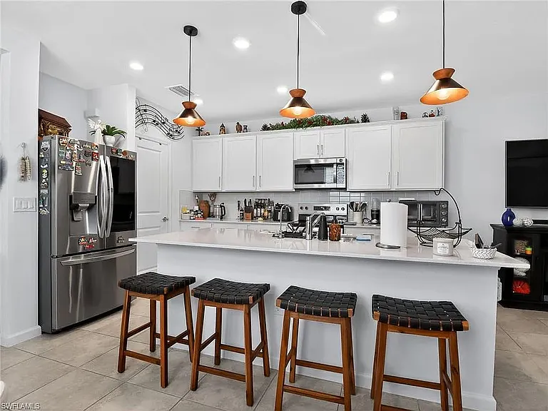 1672 Lake Jessup Cir — Photo 3