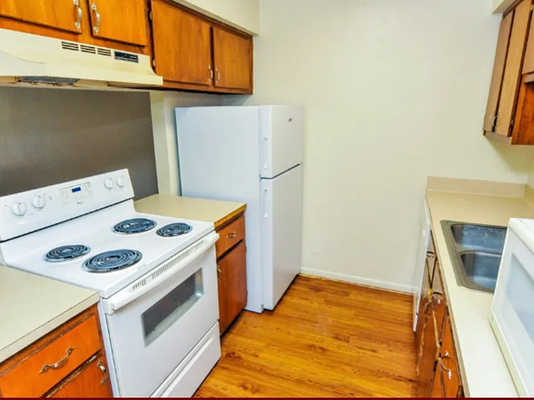 407 Boyett St #H — Photo 3