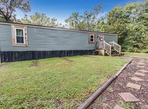 3rd image of 5531 Priceville Rd