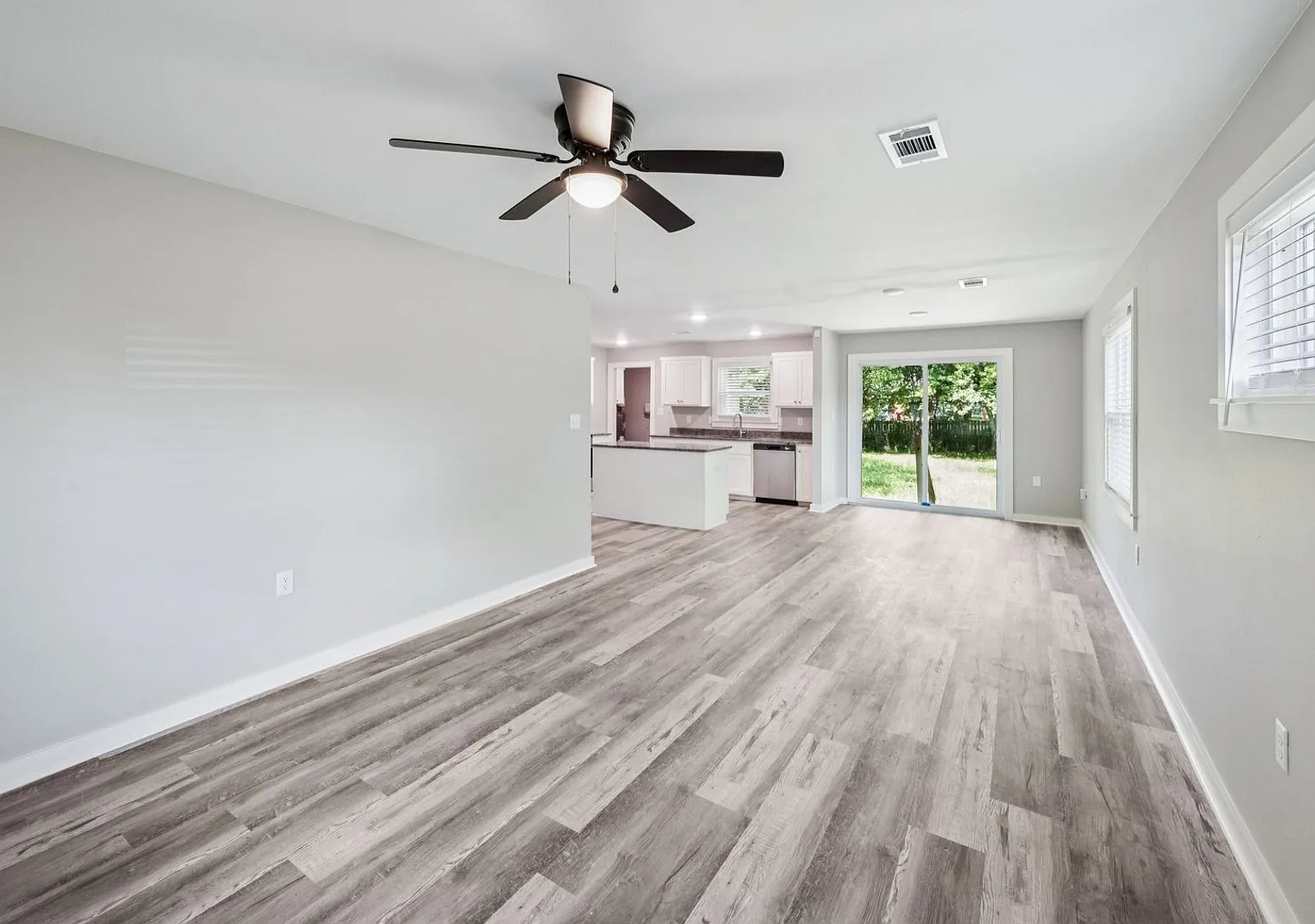 Charming 3BR House in Little Rock — Photo 2