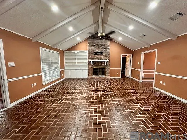 4 bed, 3140 sqft, $2,600 — Photo 3