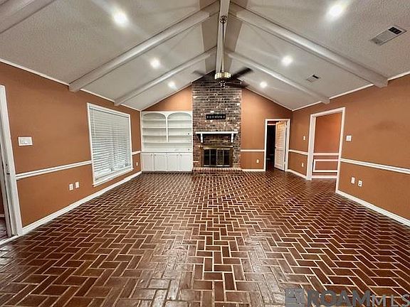 3rd image of 5840 Parkforest Dr