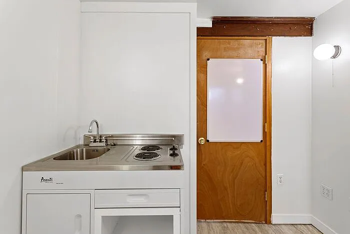 801 SW Green Ave — Photo 10