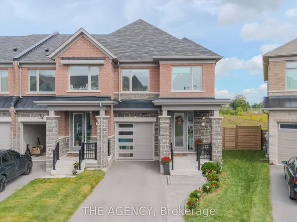 33 Flower Garden Trl, Whitchurch Stouffville, ON L4A 4V4