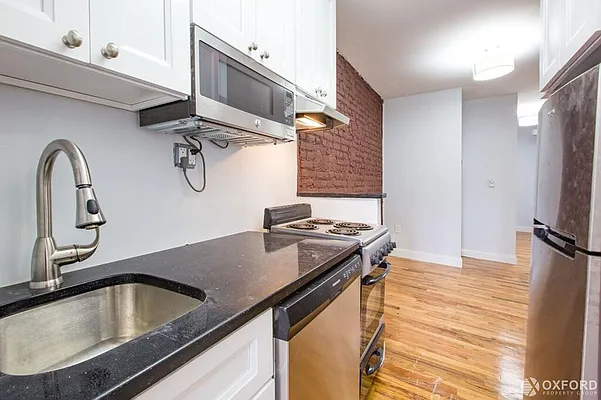 Rented by Oxford Property Group | media 3