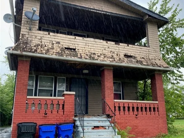 10101 Manor Ave, Cleveland, OH 44104