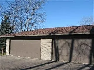 Building Photo 3