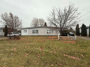 33 & 35 Maple Grove Dr, Kincheloe, MI 49788