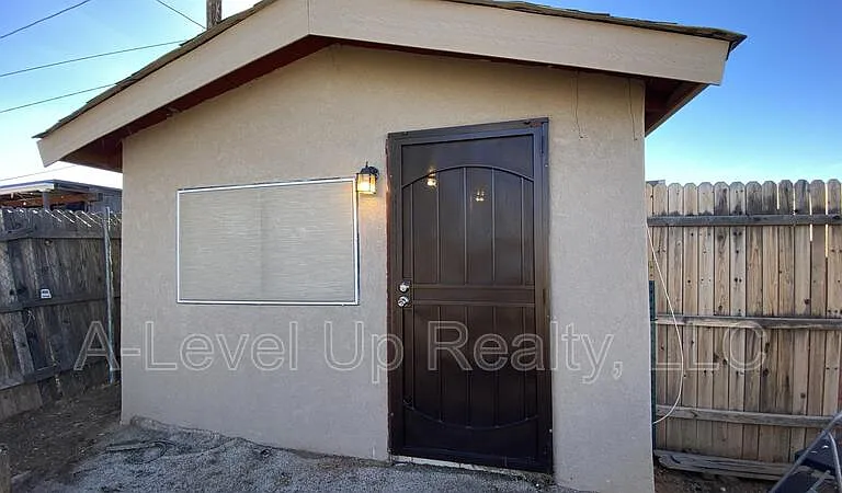 3909 S 14th Ave #3 — Photo 1