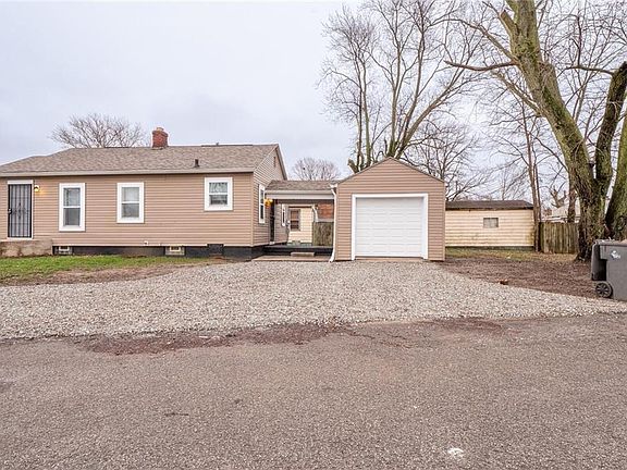 2nd image of 3851 E Pleasant Run Parkway South Dr
