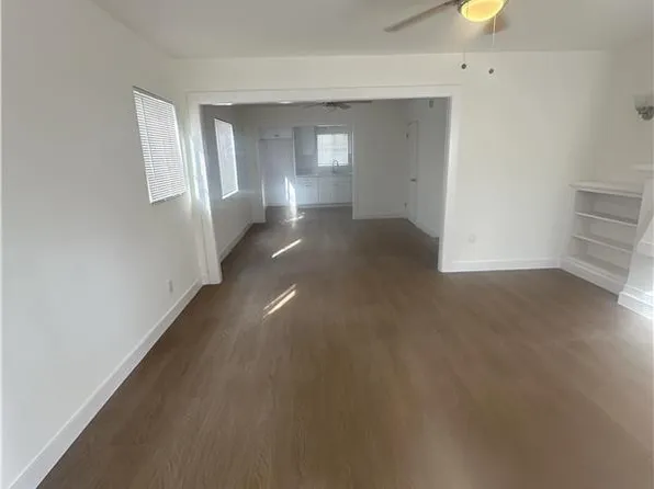 1047 W 40th Pl, Los Angeles, CA 90037