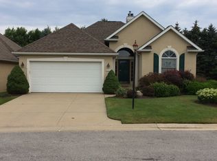 1947 Fox Trace Trl, Cuyahoga Falls, OH 44223