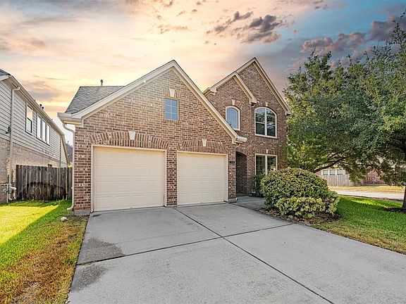 2nd image of 3919 Windmill Creek Dr