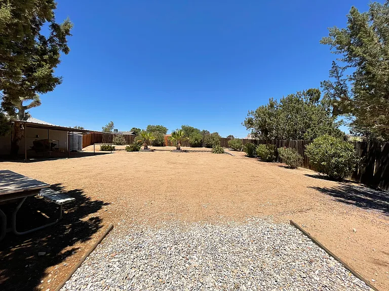Joshua St — Photo 12