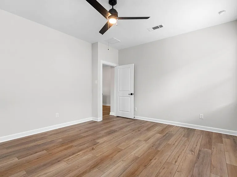 1111 Campside Dr — Photo 9