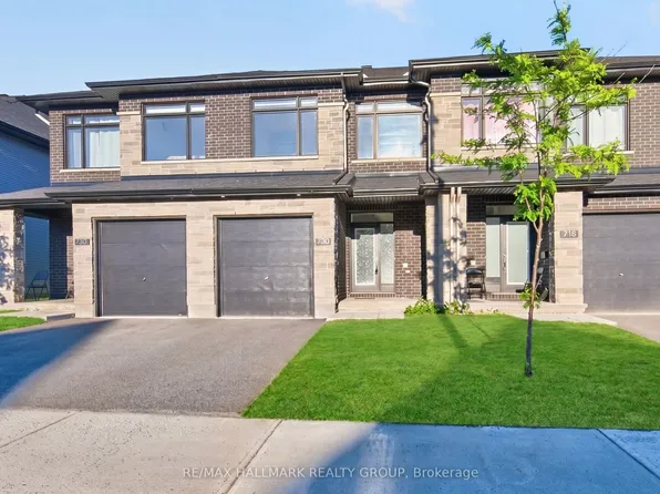 720 Miikana Rd, Ottawa, ON K1X 0H7