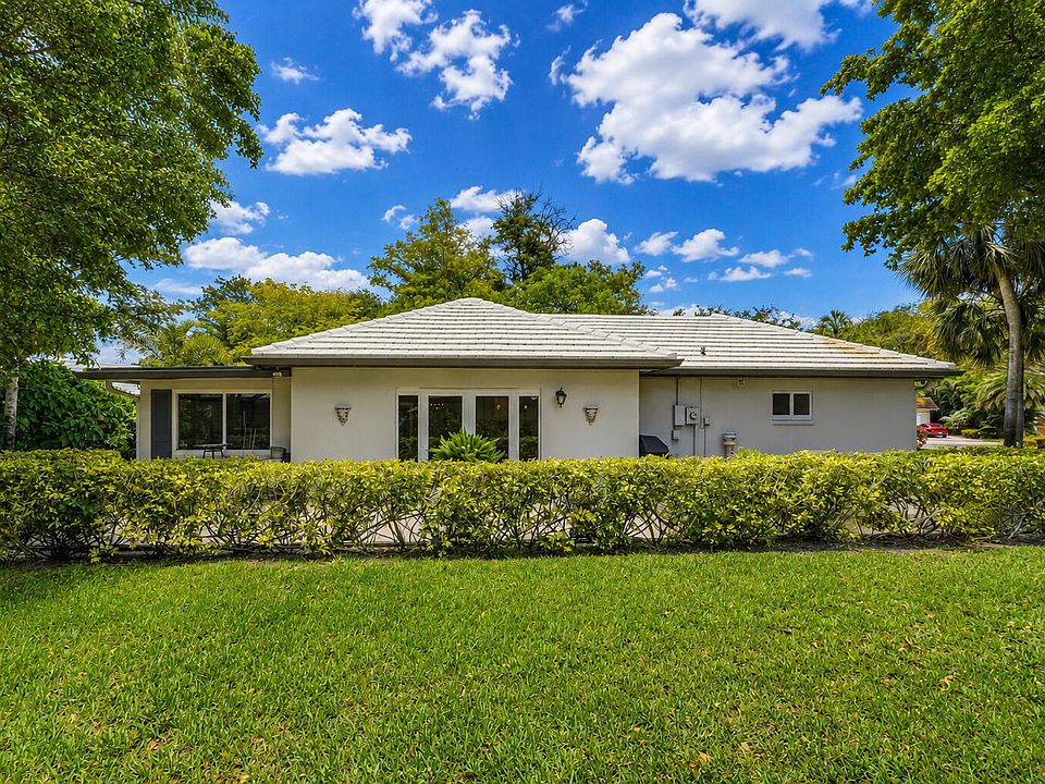 1st image of 1019 E Cypress Drive