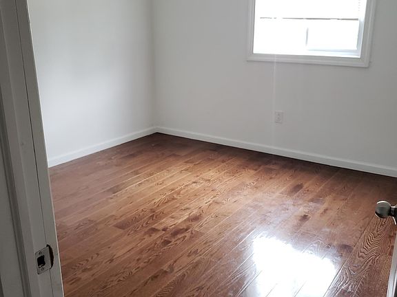5th image of 5119 N 6th St APT 5