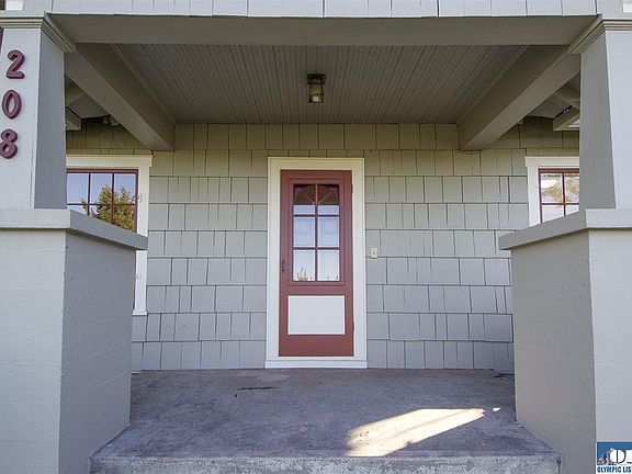 5th image of 208 E Lopez Ave