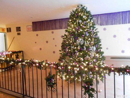 2nd image of 8325 Vietor Ave APT 2D