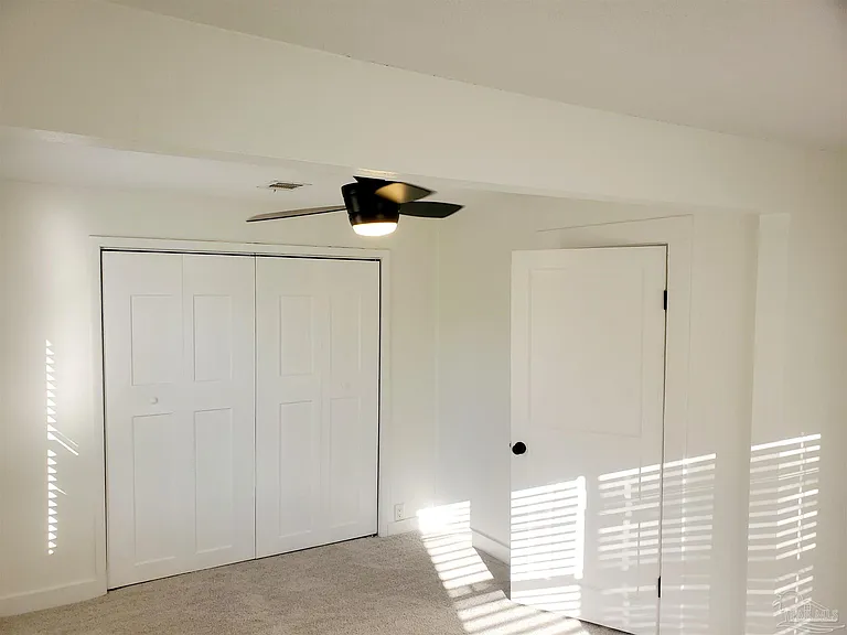 1215 N C St — Photo 11