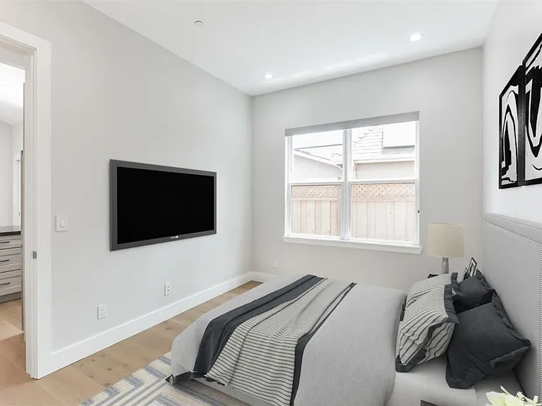 1273 Curtiss Ave #2 — Photo 5