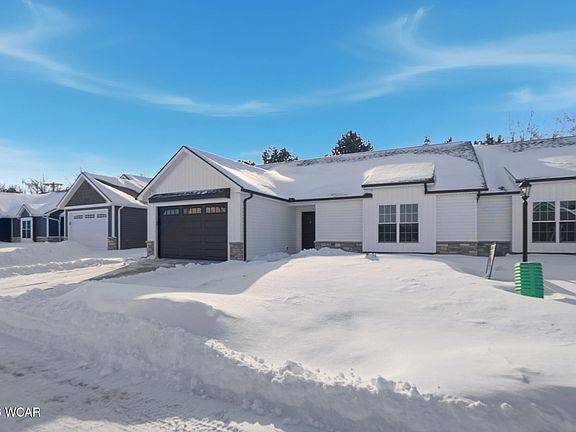 2nd image of 2878 Autumn Lake Dr
