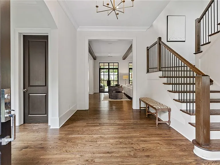 779 Greenview Ave NE — Photo 3