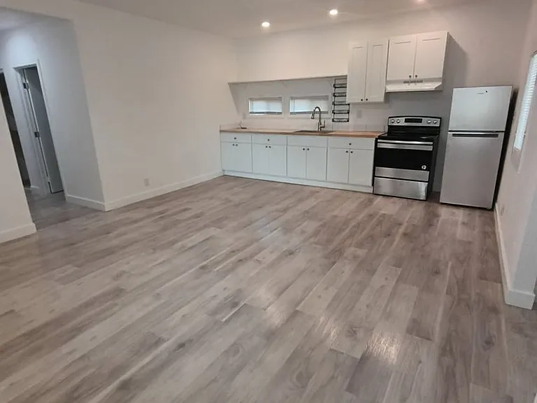 Upgraded 1 bedroom/1 bath in Beaumont! — Photo 9