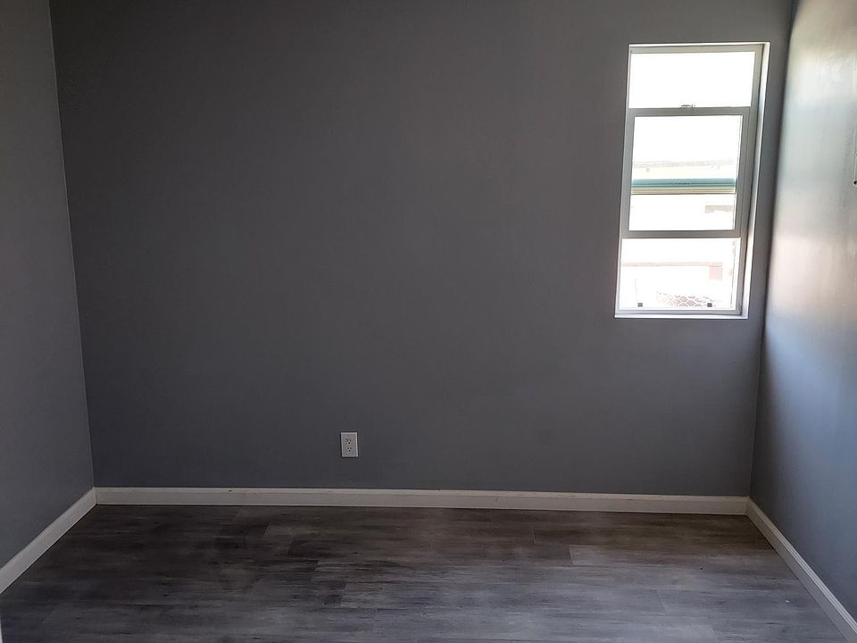 Bedroom 11x10
Grey with white trim