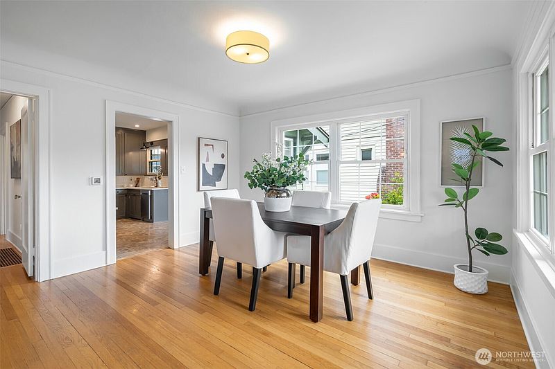 4th image of 7916 Renton Avenue S