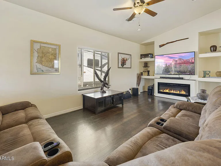 10930 S Banjo Way — Photo 9