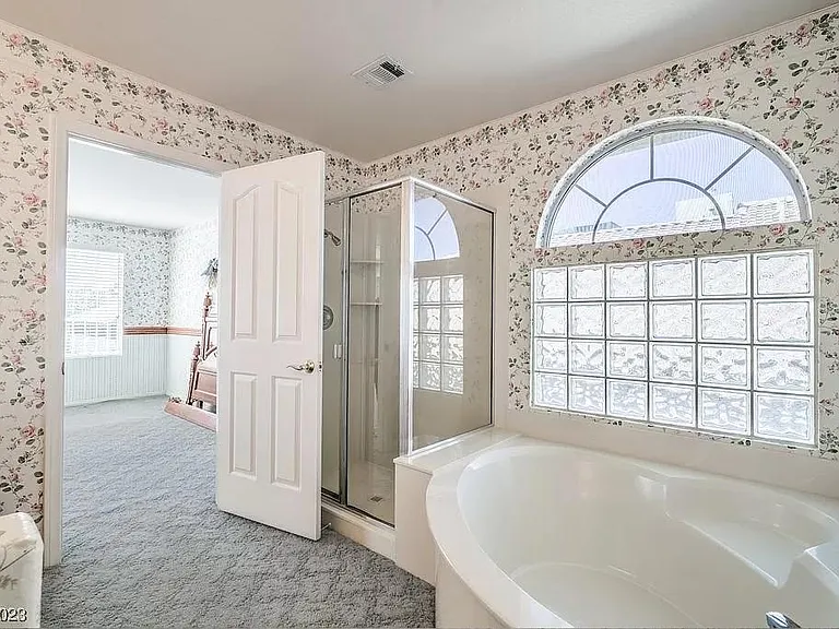 8939 Dove Cove Dr — Photo 29