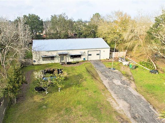 3rd image of 914 E Meyer Ave
