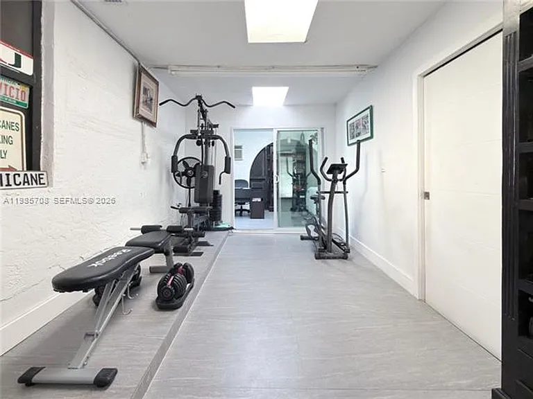7925 SW 124th St — Photo 42