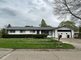 1602 Lincoln Rd, Champaign, IL 61821