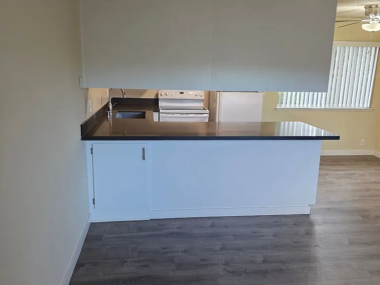 Welcome to 475 Cumulus — Photo 1