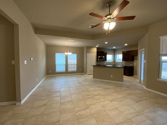 4th image of 625 Skylar Heights Dr