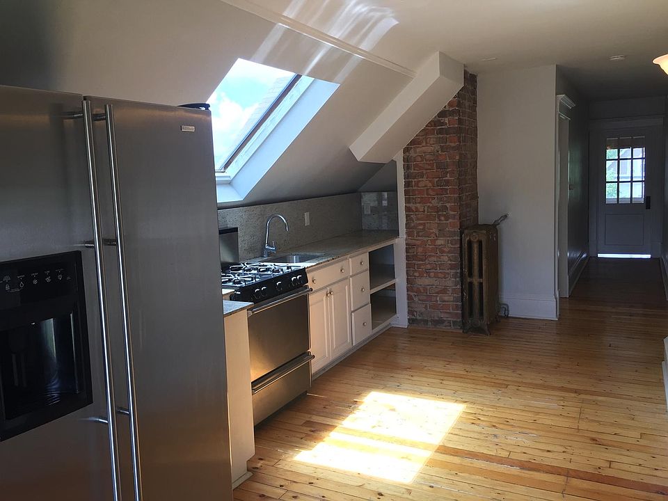 1st image of 2721 Blaisdell Ave #3