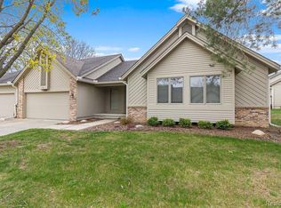 8195 Sawgrass Trl, Grand Blanc, MI 48439