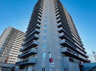 158 McArthur Ave #301, Ottawa, ON K1L8E7