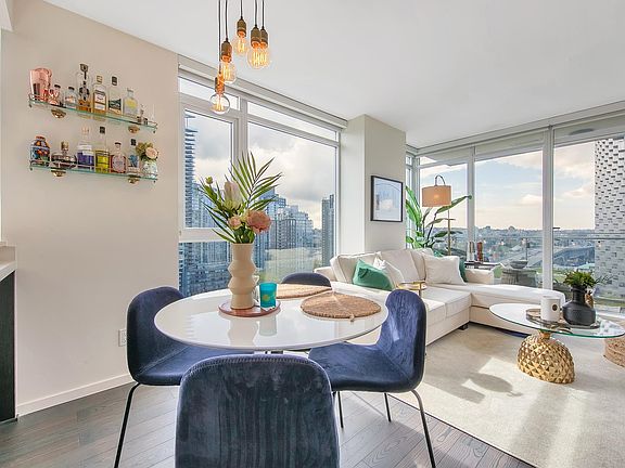 2nd image of 1351 Continental St #1607