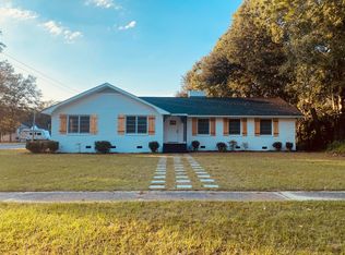 2316 Cleveland St, Elloree, SC 29047