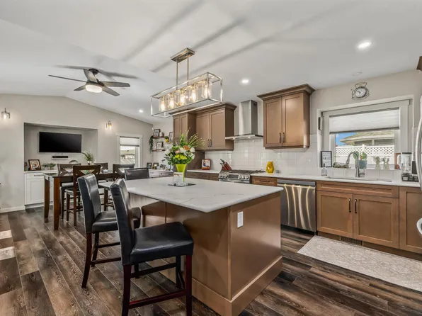 7 William Bell Dr, Leduc, AB T9E 6H7