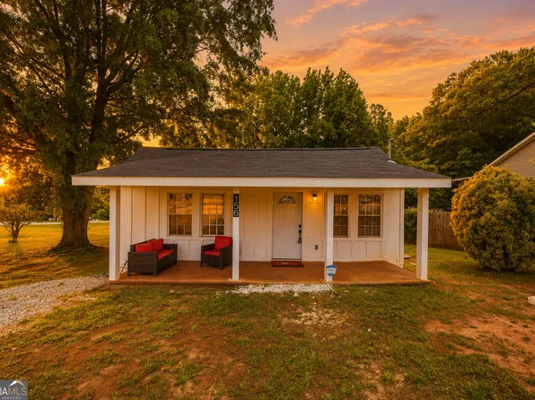 156 Pine Ave, Commerce, GA 30529