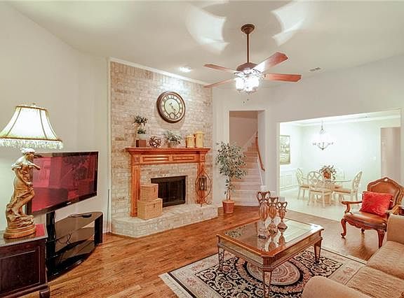 4th image of 1501 Clearwater Dr