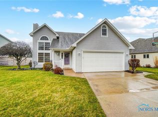 1793 Lexington Dr, Perrysburg, OH 43551