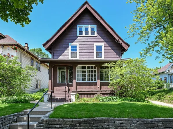 7522 Lincoln PLACE, Wauwatosa, WI 53213